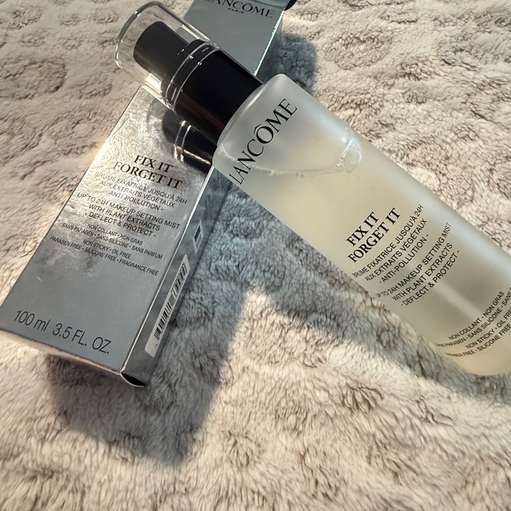 Lancôme Fix It Forget It Setting Spray - Black and Silver
